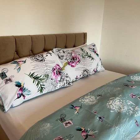 Park View Serviced Apartment - Next To Northolt Tube Station - Near Central London & Wembley Eksteriør bilde