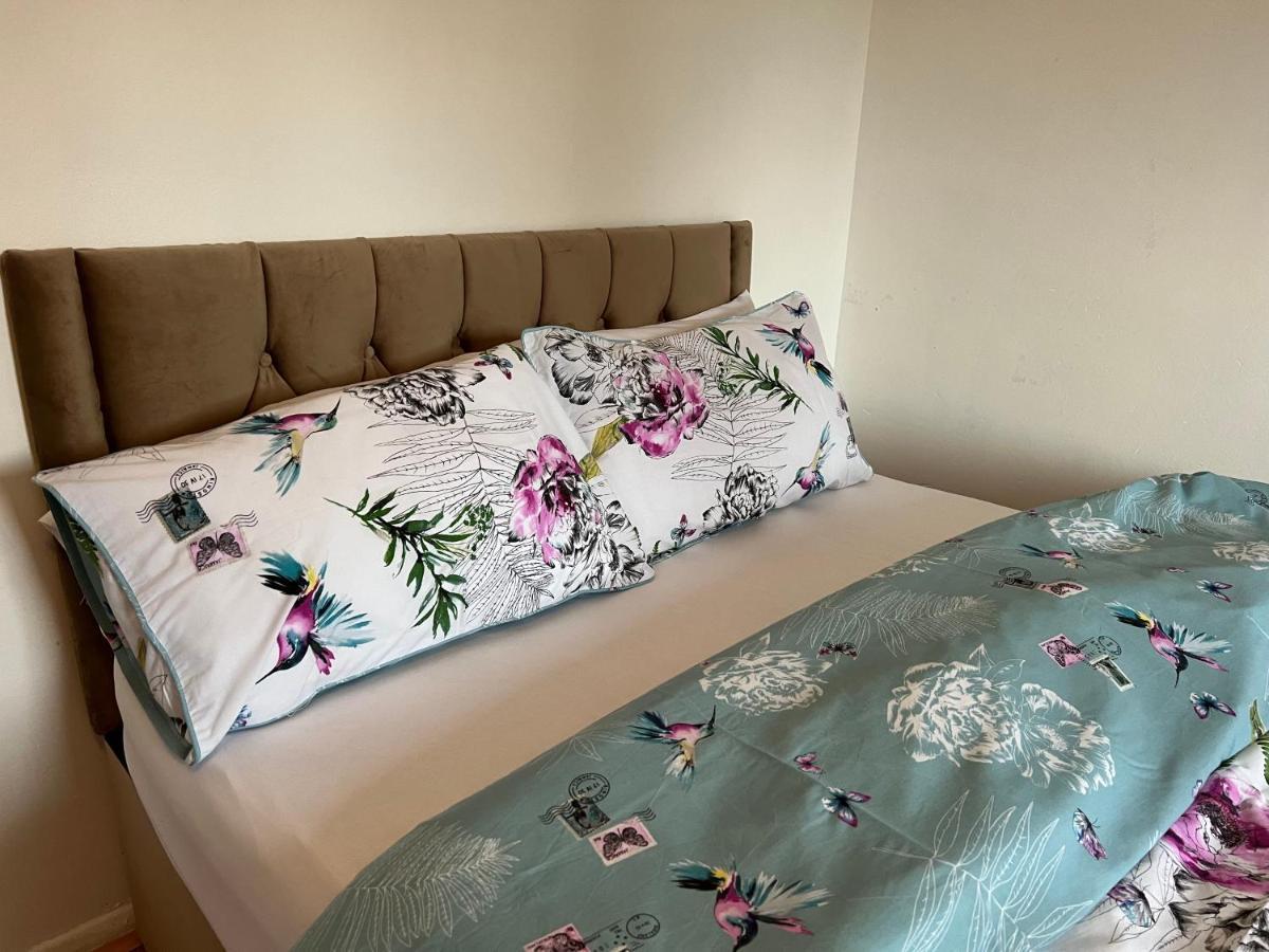 Park View Serviced Apartment - Next To Northolt Tube Station - Near Central London & Wembley Eksteriør bilde